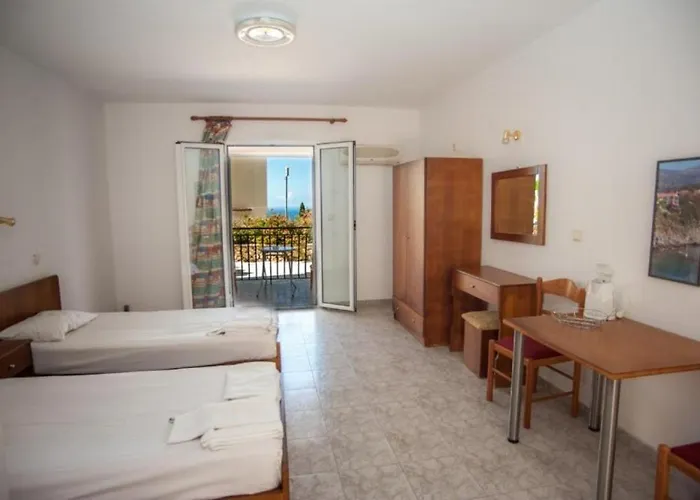 Agathaggelos 公寓式酒店 Vlachata